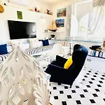 Casa Molo 13 *