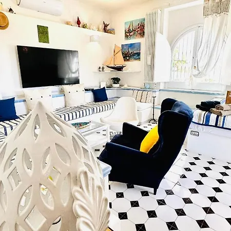 Casa Molo 13 *